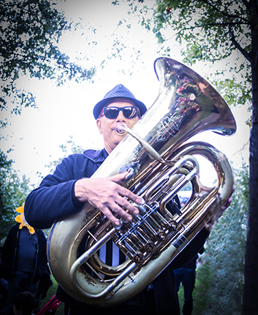 Metropolitan Klezmer musician Dave Hofstra