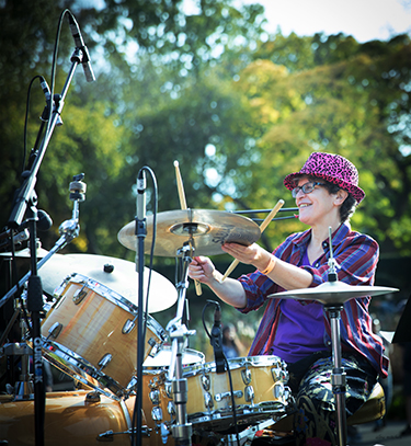 Metropolitan Klezmer musician Eve Sicular